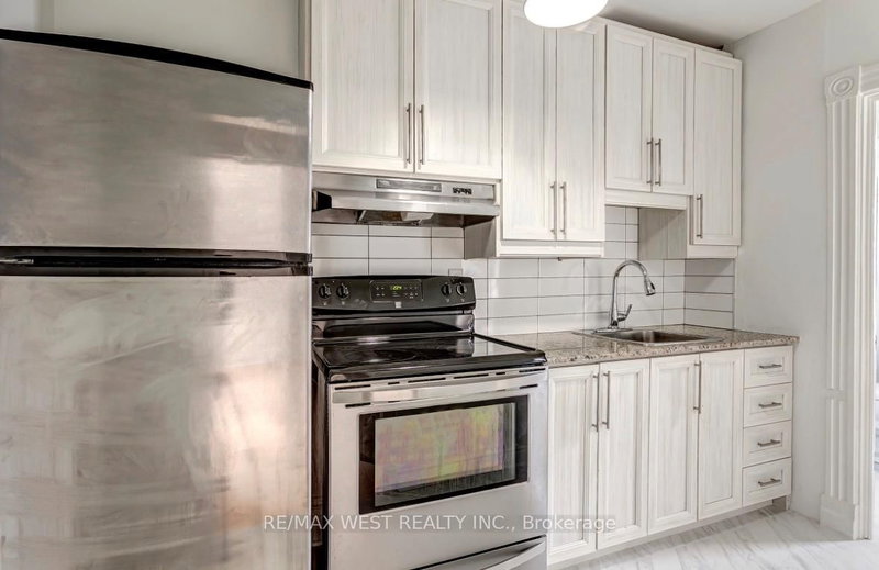 4 - 299 Pacific Ave, Toronto, M6P 2P8 | Image 3