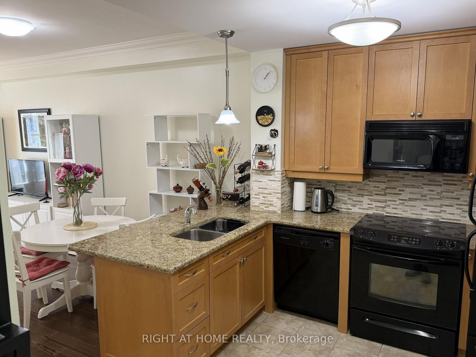 60 Ann Street, Unit 309 - Photo 13