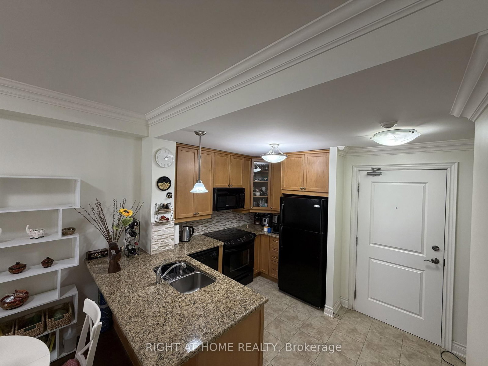 60 Ann Street, Unit 309 - Photo 18