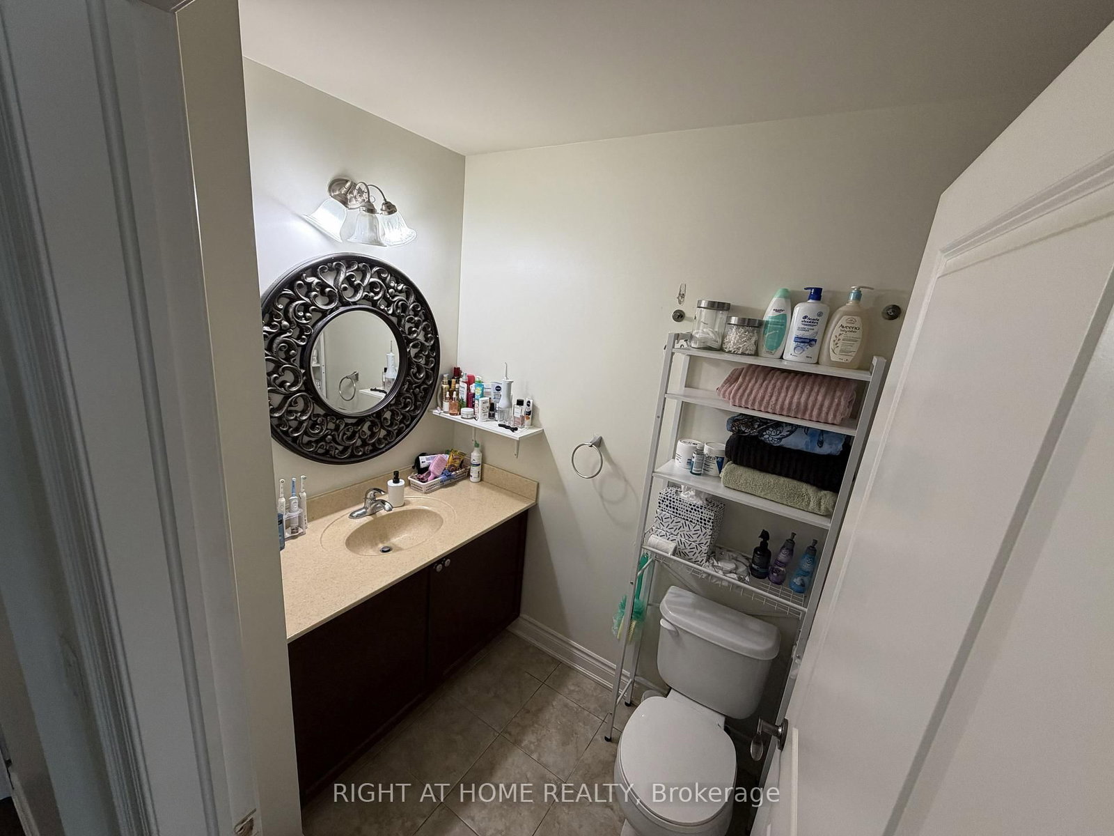 60 Ann Street, Unit 309 - Photo 20