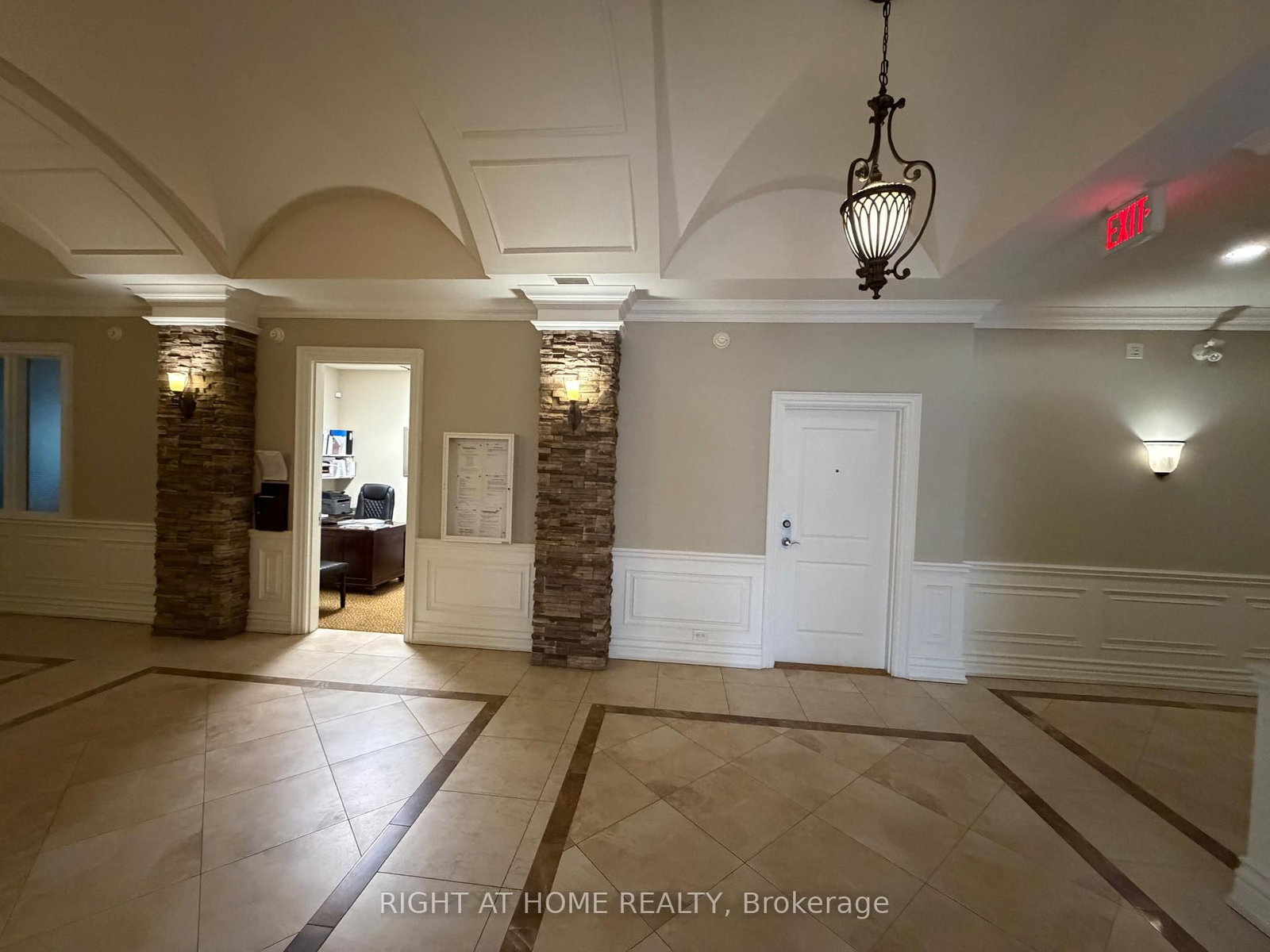 60 Ann Street, Unit 309 - Photo 35