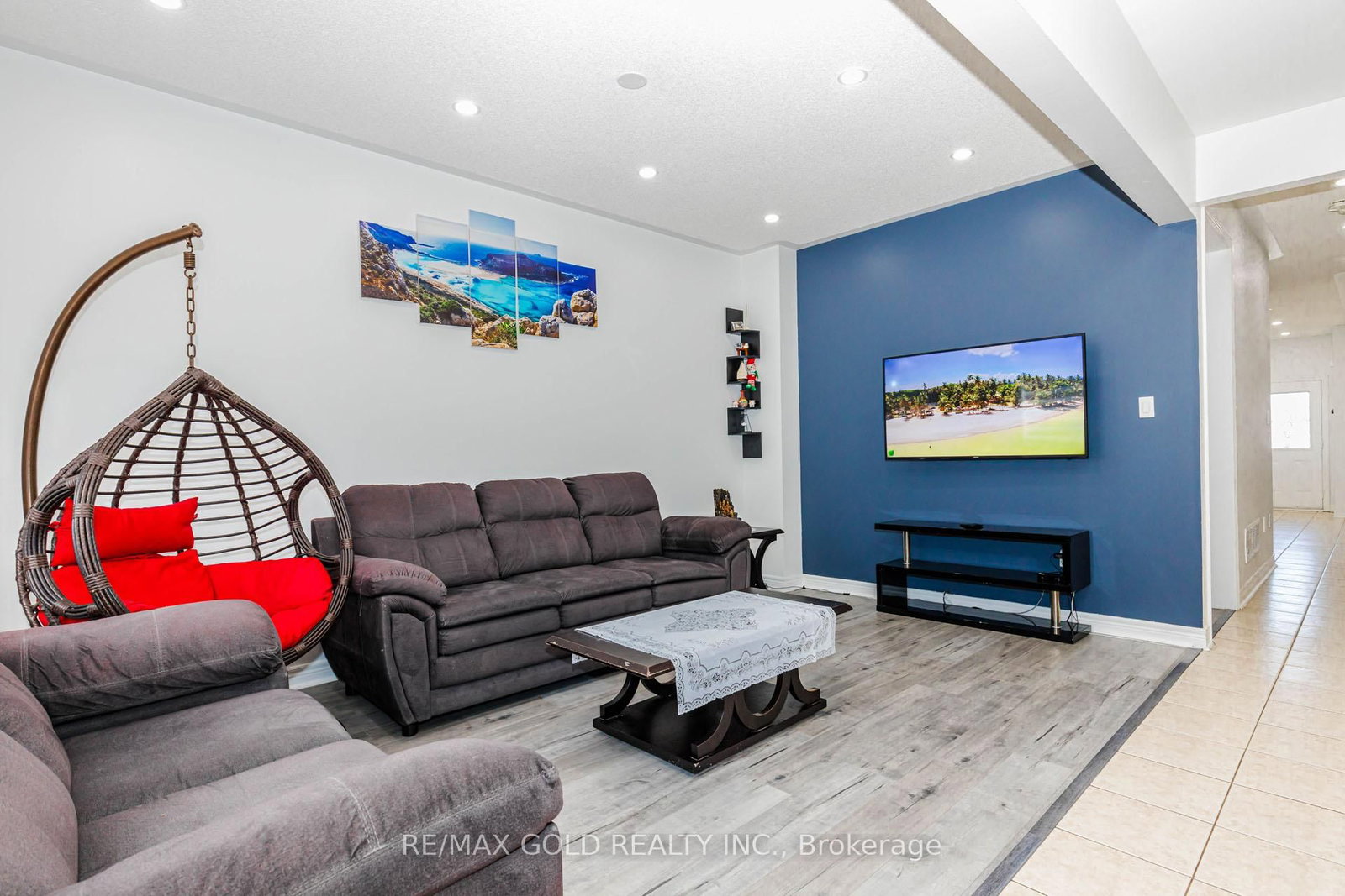 Detached House for sale at 93 Footbridge Crescent, Brampton, Ontario, L6R 0T9 - Sandringham-Wellington - MLS: W12987860