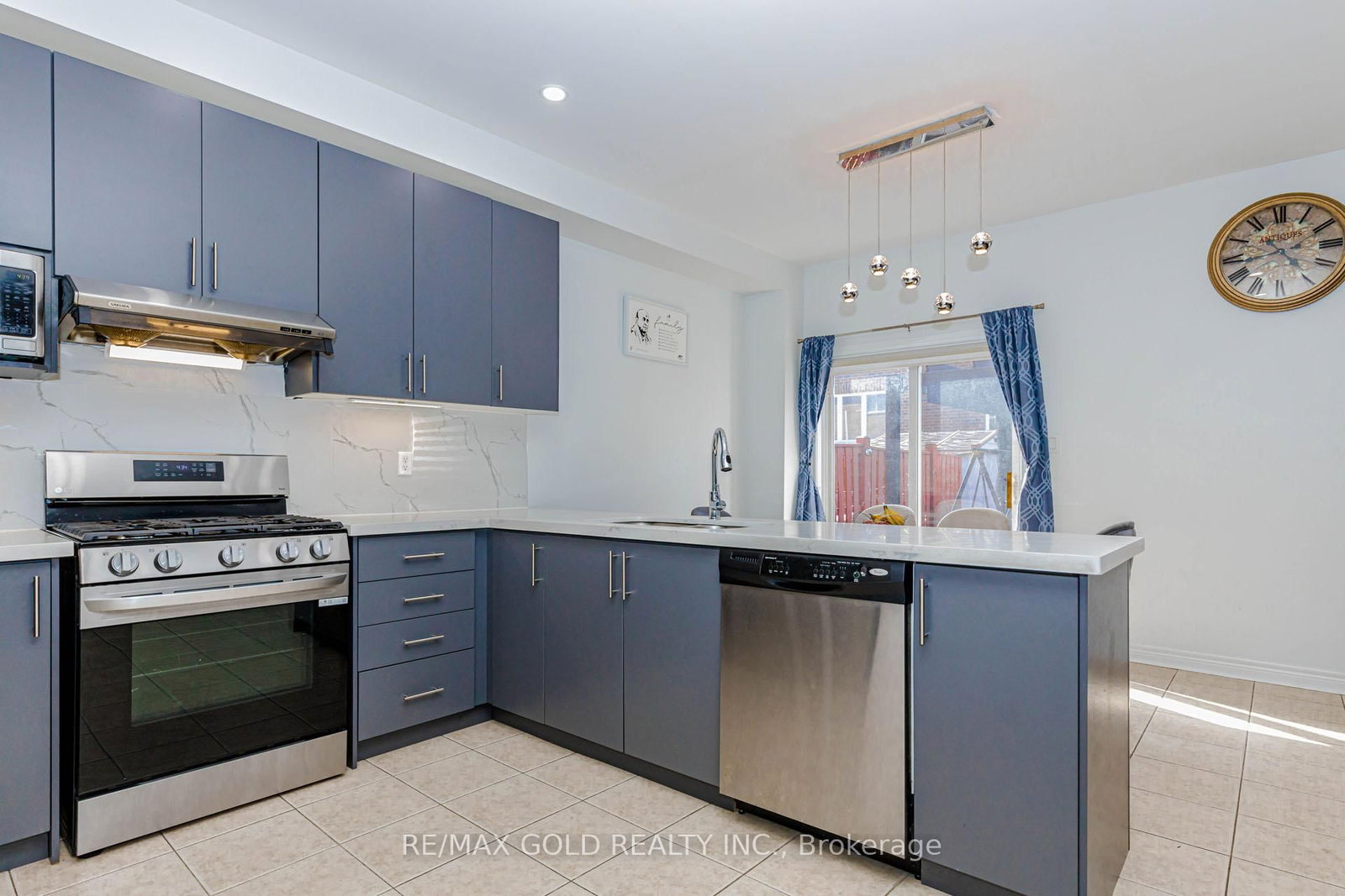 Detached House for sale at 93 Footbridge Crescent, Brampton, Ontario, L6R 0T9 - Sandringham-Wellington - MLS: W12987860