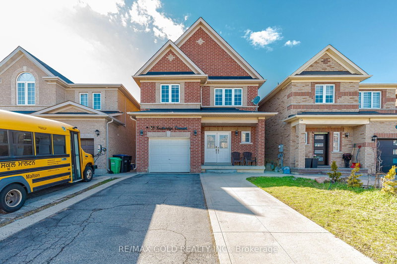93 Footbridge Cres, Brampton, L6R 0T9 | Image 2