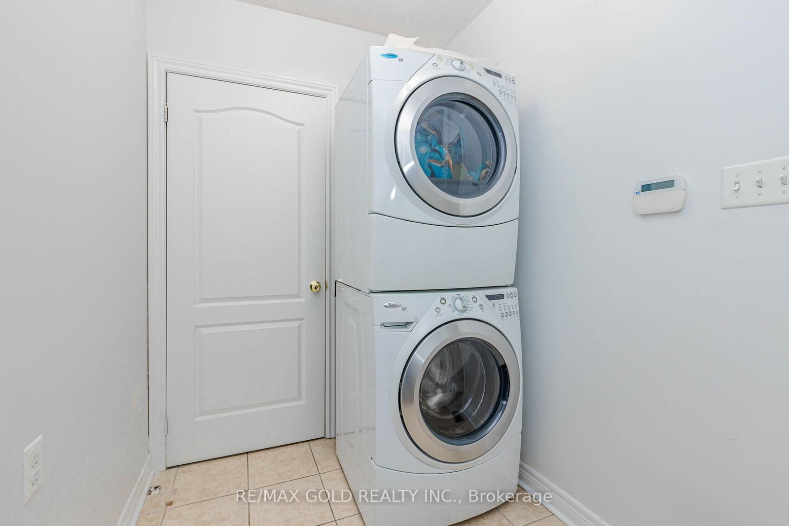 Detached House for sale at 93 Footbridge Crescent, Brampton, Ontario, L6R 0T9 - Sandringham-Wellington - MLS: W12987860