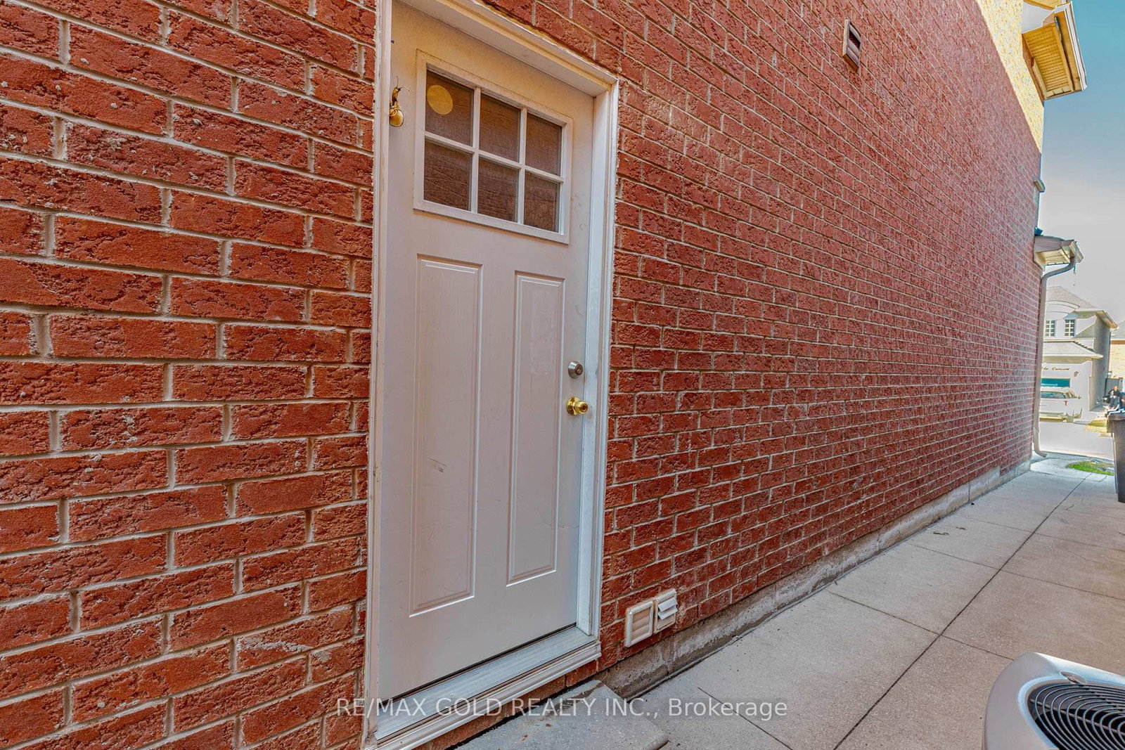 Detached House for sale at 93 Footbridge Crescent, Brampton, Ontario, L6R 0T9 - Sandringham-Wellington - MLS: W12987860