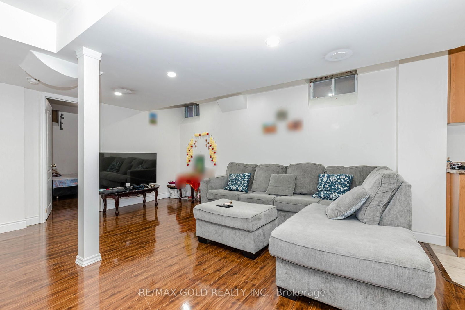 Detached House for sale at 93 Footbridge Crescent, Brampton, Ontario, L6R 0T9 - Sandringham-Wellington - MLS: W12987860