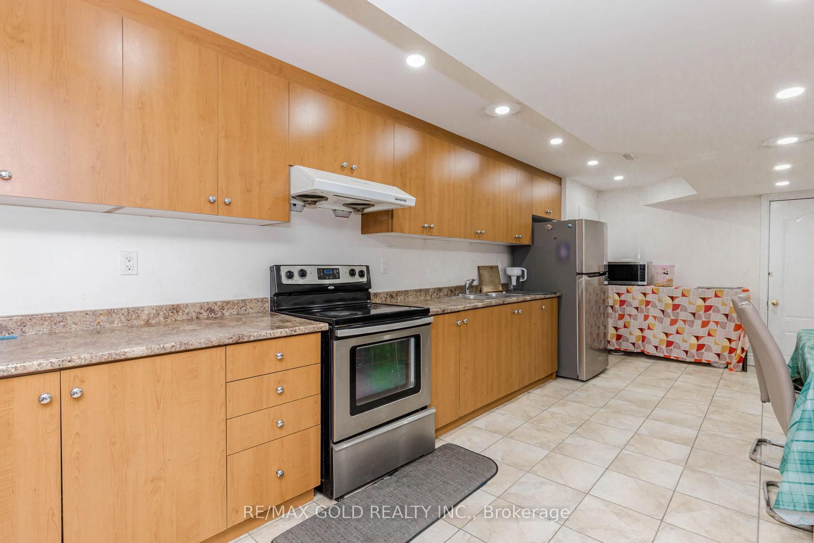 Detached House for sale at 93 Footbridge Crescent, Brampton, Ontario, L6R 0T9 - Sandringham-Wellington - MLS: W12987860