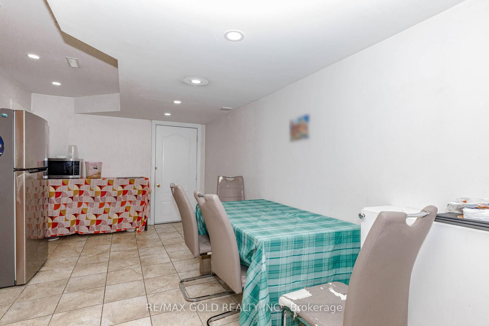 Detached House for sale at 93 Footbridge Crescent, Brampton, Ontario, L6R 0T9 - Sandringham-Wellington - MLS: W12987860