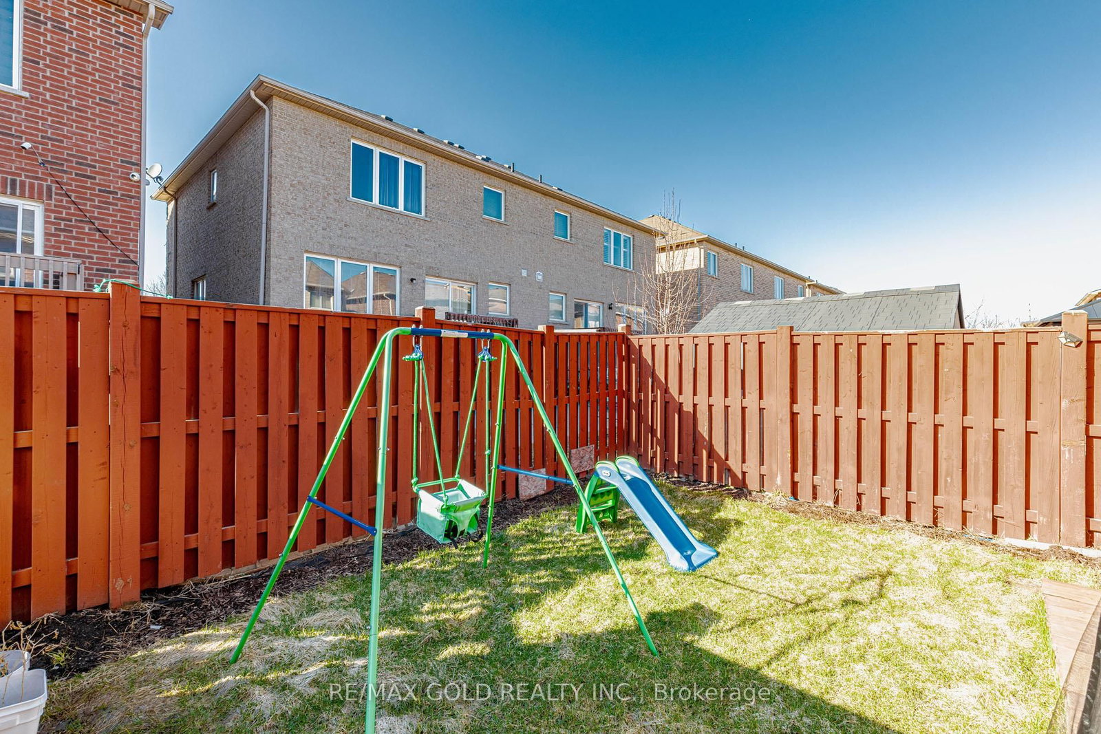 Detached House for sale at 93 Footbridge Crescent, Brampton, Ontario, L6R 0T9 - Sandringham-Wellington - MLS: W12987860