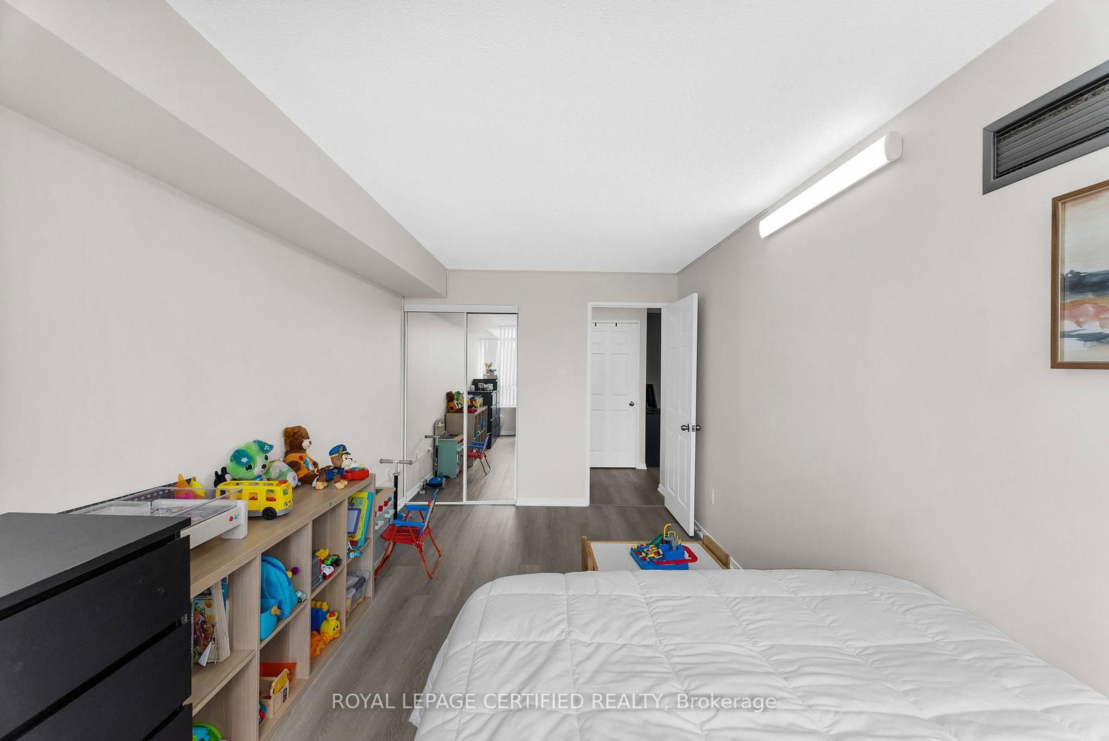 700 Constellation Drive, Unit 210 - Photo 24