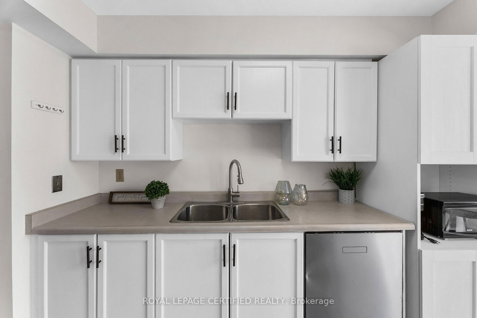 700 Constellation Drive, Unit 210 - Photo 7