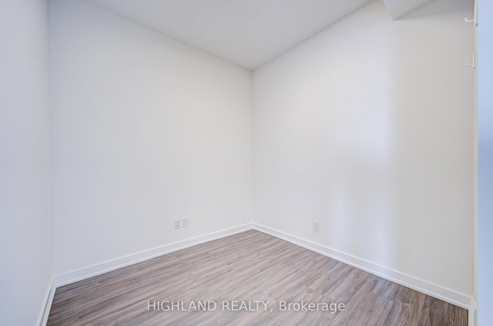 510 Curran Place, Unit 2410 - Photo 13