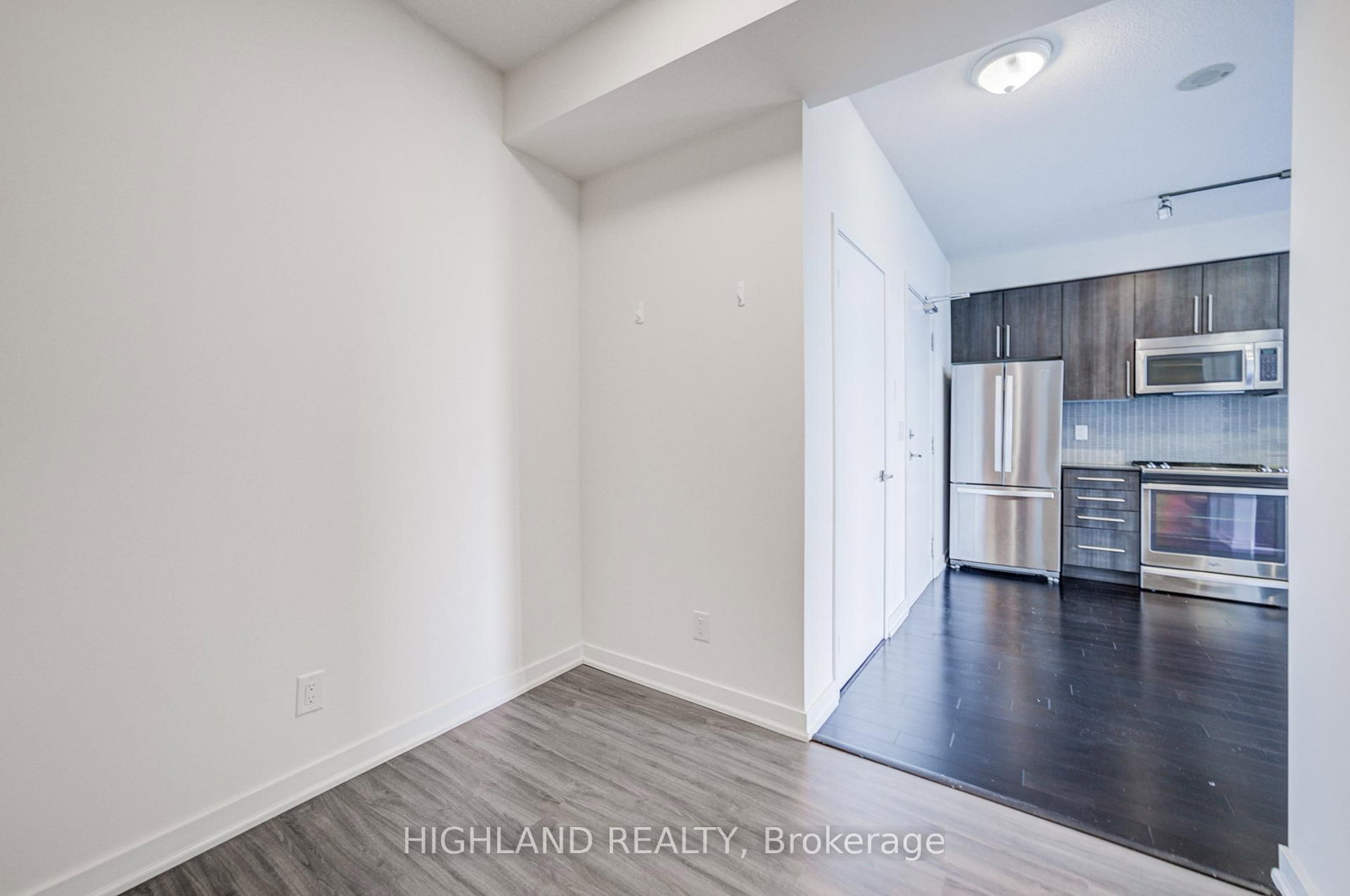 510 Curran Place, Unit 2410 - Photo 14