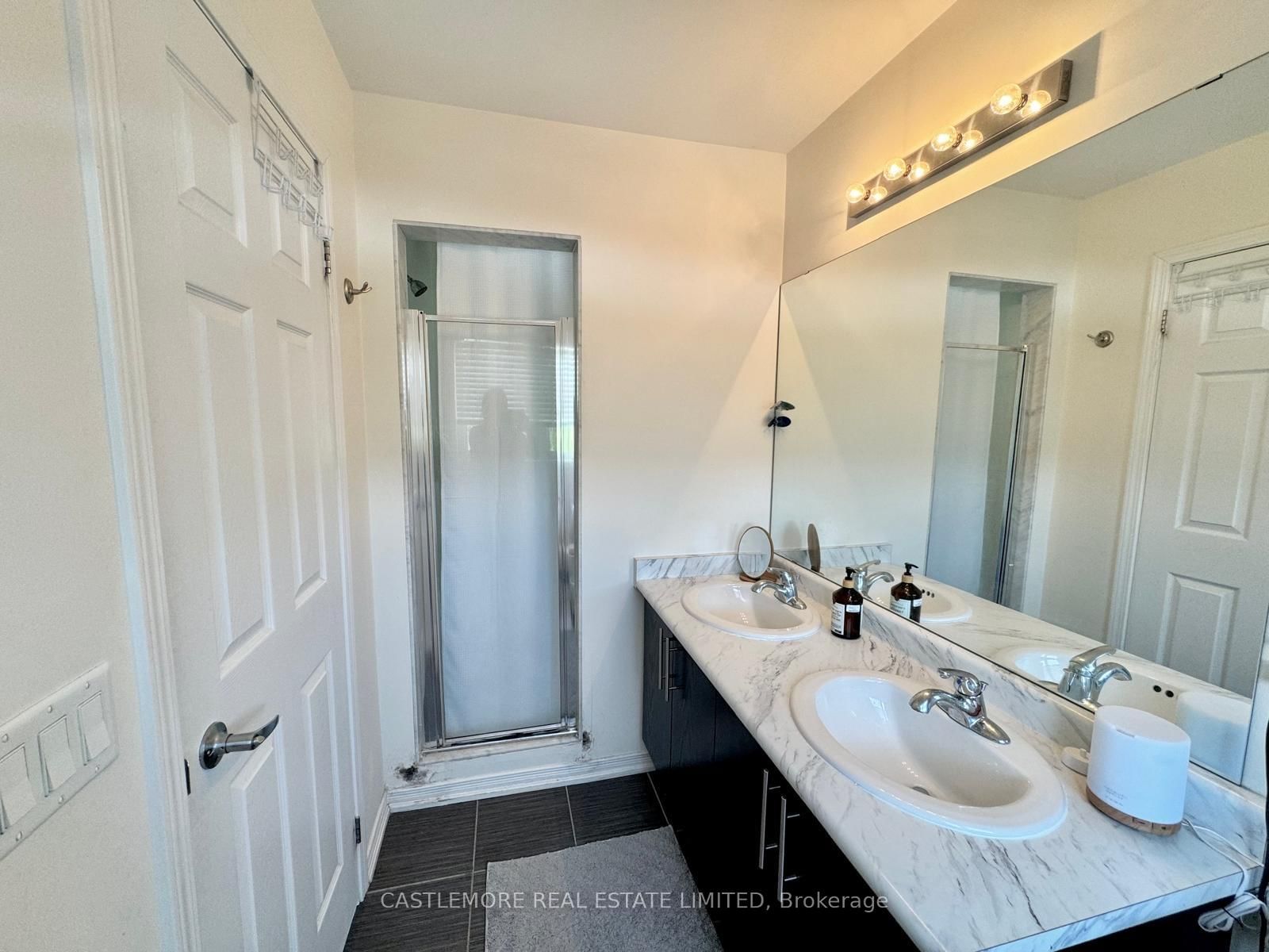 66 Harpreet Circle - Photo 14