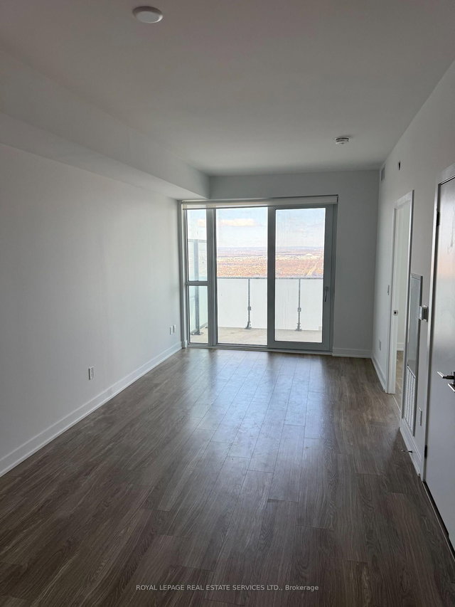 4510 - 430 Square One Drive