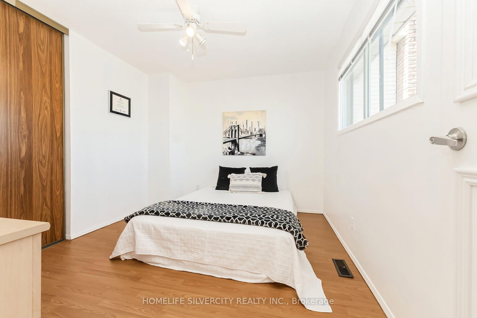 Detached House for sale at 6 Macdougall Drive, Brampton, Ontario, L6S 3P5 - Central Park - MLS: W12988144