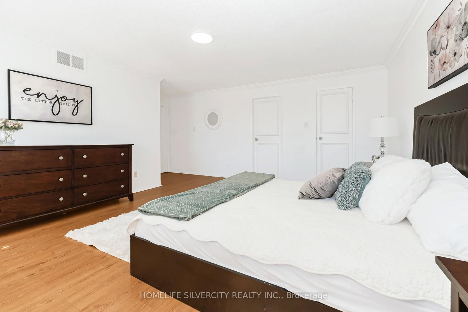 Detached House for sale at 6 Macdougall Drive, Brampton, Ontario, L6S 3P5 - Central Park - MLS: W12988144