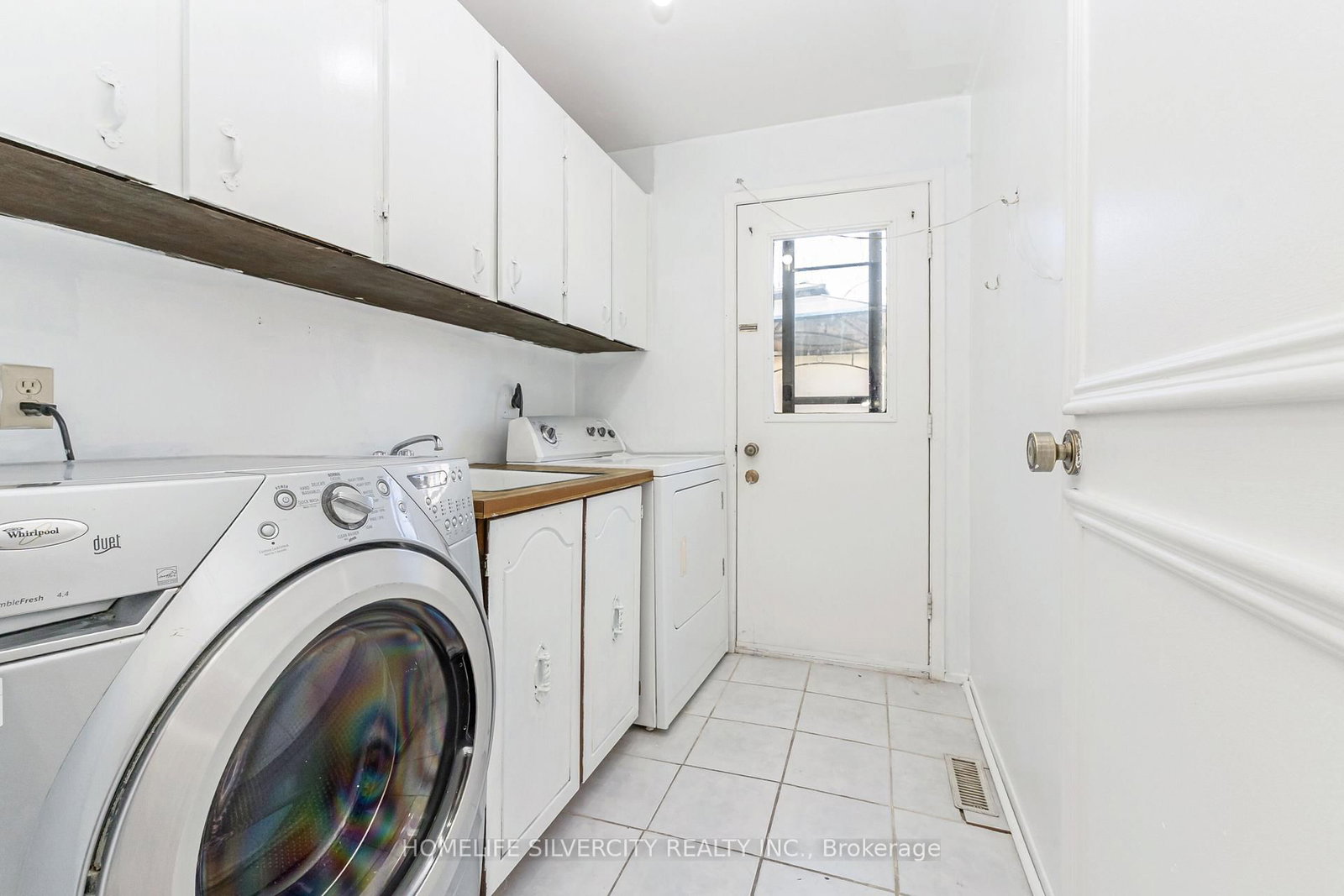 Detached House for sale at 6 Macdougall Drive, Brampton, Ontario, L6S 3P5 - Central Park - MLS: W12988144