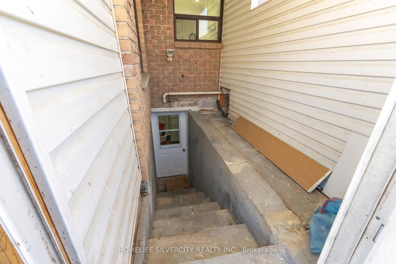 Detached House for sale at 6 Macdougall Drive, Brampton, Ontario, L6S 3P5 - Central Park - MLS: W12988144