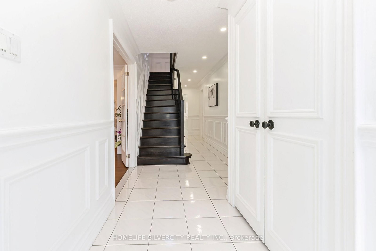 Detached House for sale at 6 Macdougall Drive, Brampton, Ontario, L6S 3P5 - Central Park - MLS: W12988144