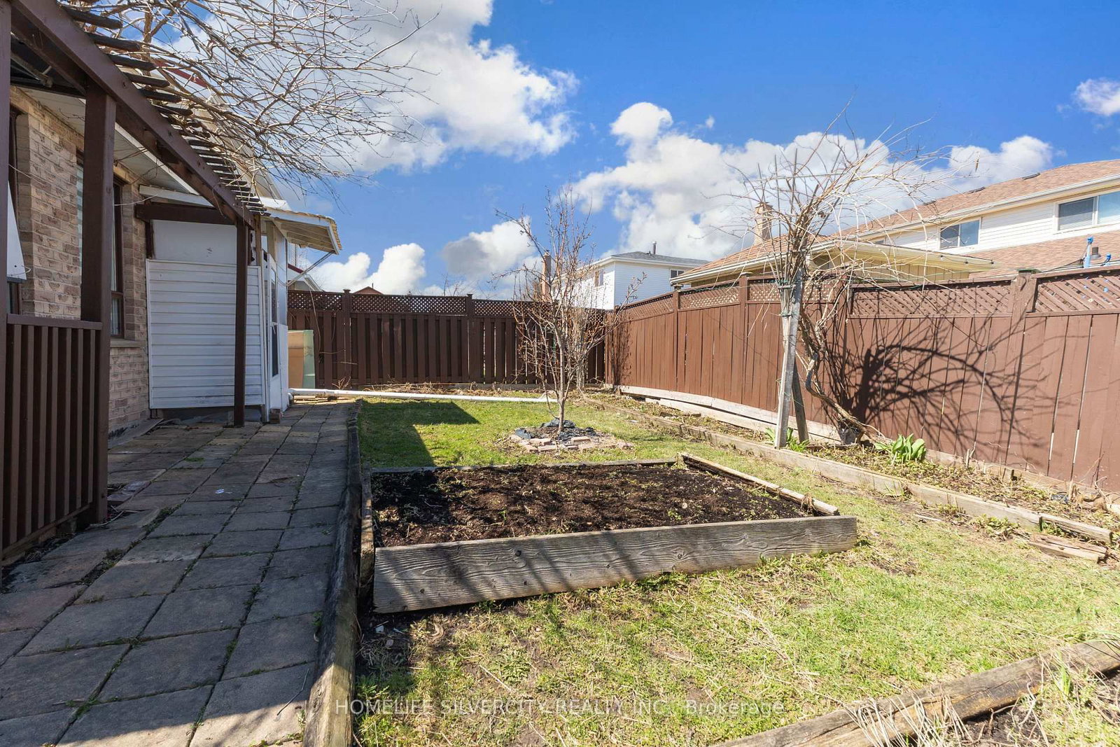 Detached House for sale at 6 Macdougall Drive, Brampton, Ontario, L6S 3P5 - Central Park - MLS: W12988144