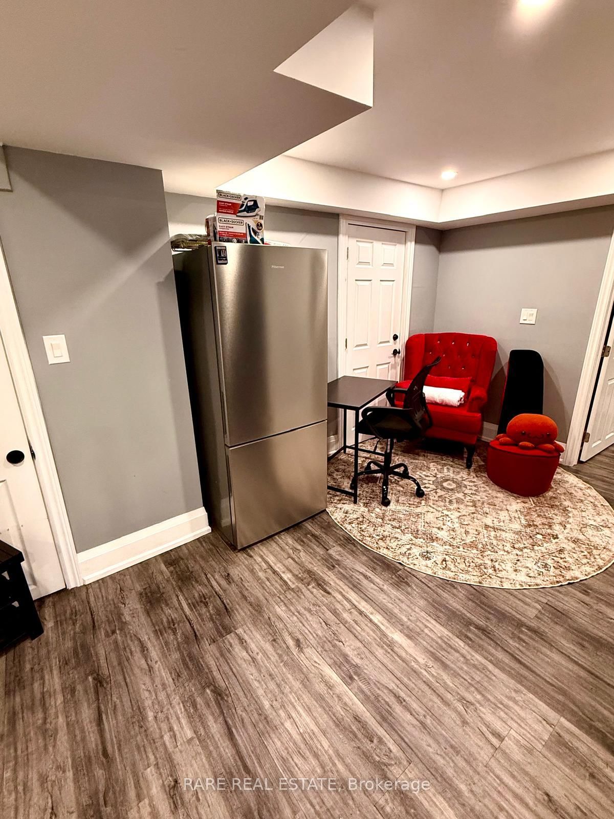 20 Arctic Fox Crescent, Unit BSMT 1 - Photo 8