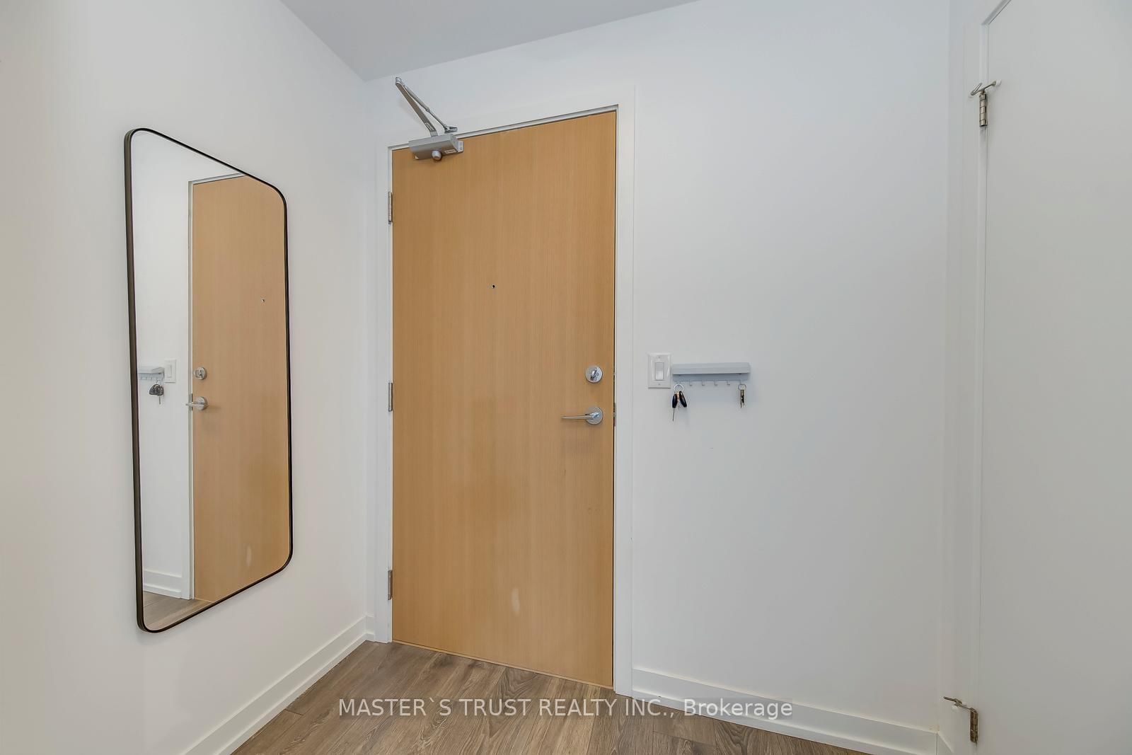 2520 Eglinton Avenue W, Unit 1804 - Photo 10