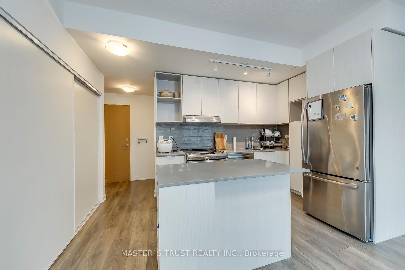 2520 Eglinton Avenue W, Unit 1804 - Photo 11