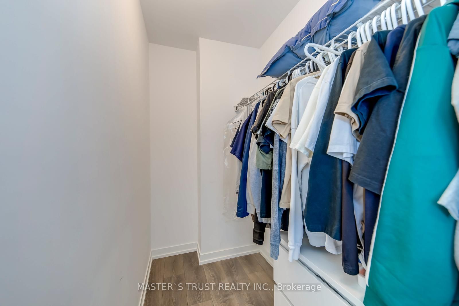 2520 Eglinton Avenue W, Unit 1804 - Photo 30