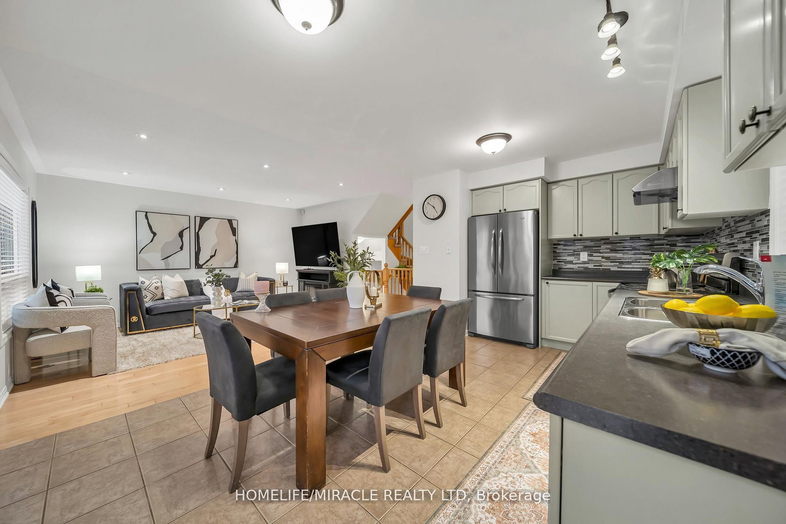 810 Hepburn Road - Photo 18