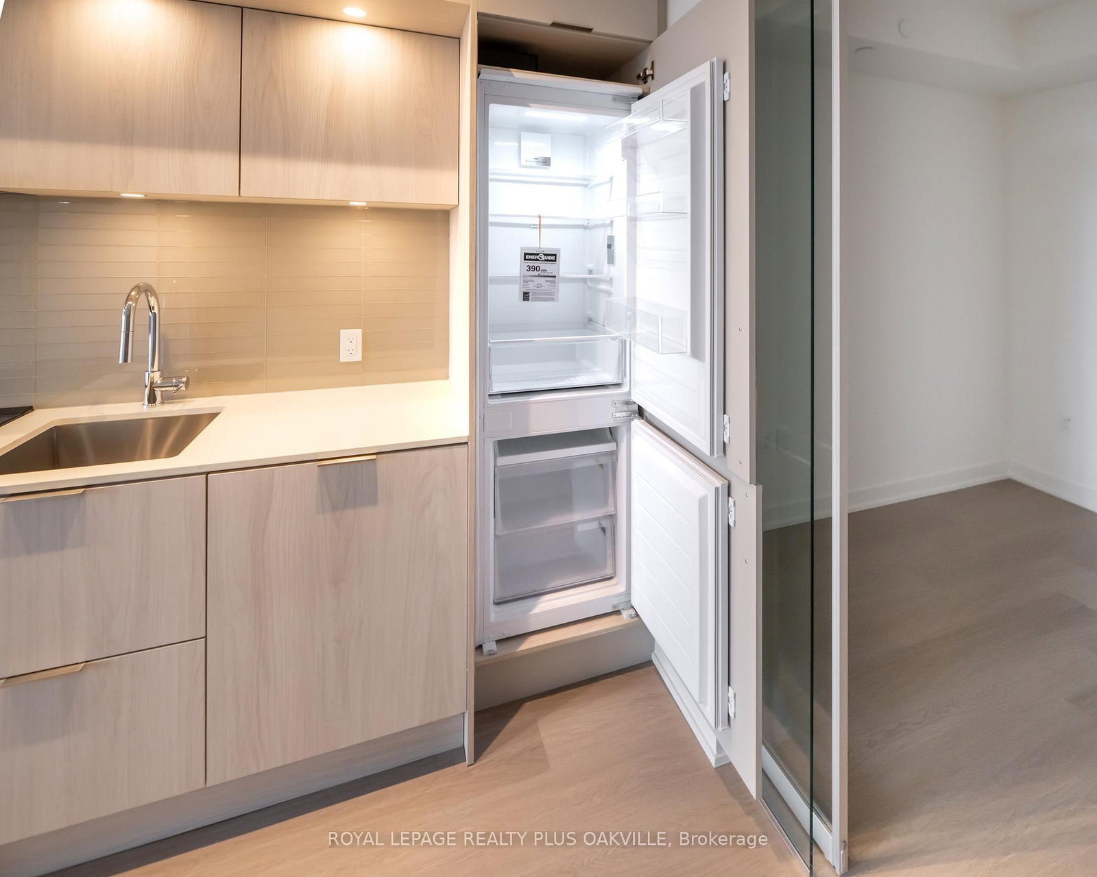 448 Burnhamthorpe Road W, Unit 1505 - Photo 17