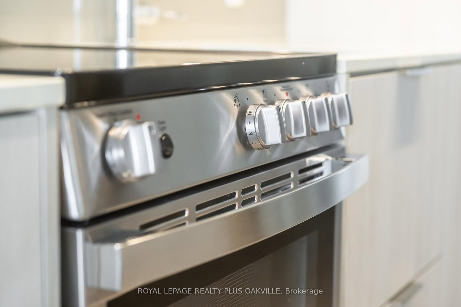 448 Burnhamthorpe Road W, Unit 1505 - Photo 21