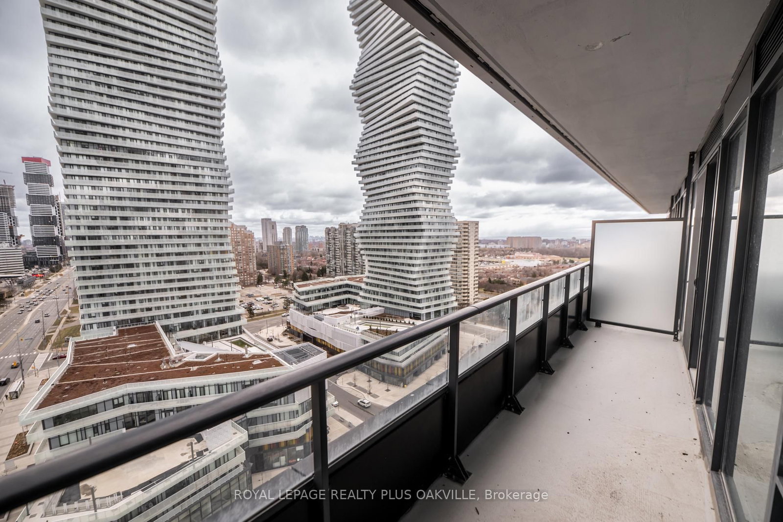 448 Burnhamthorpe Road W, Unit 1505 - Photo 26