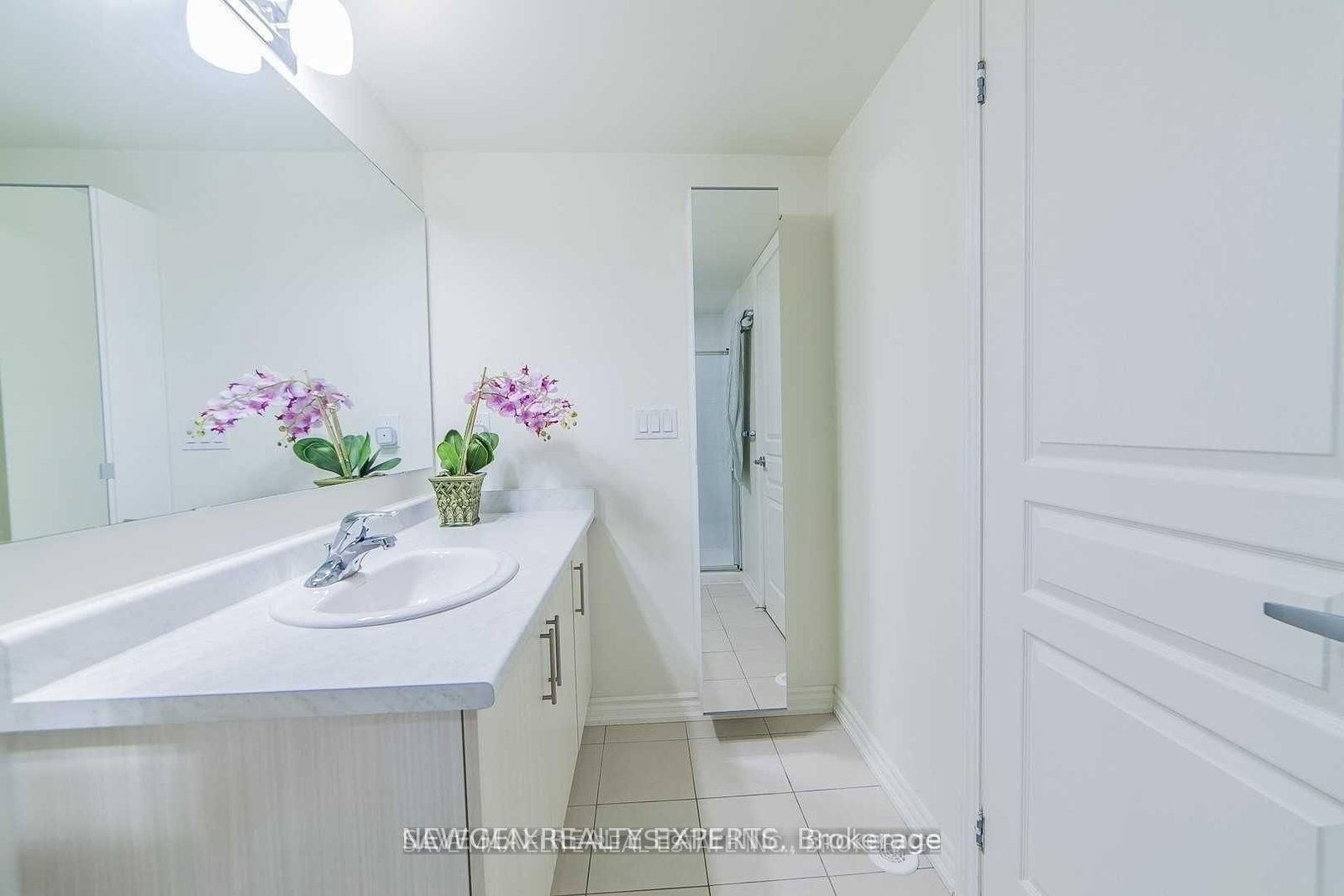 120 Longbranch Avenue, Unit 8 - Photo 10