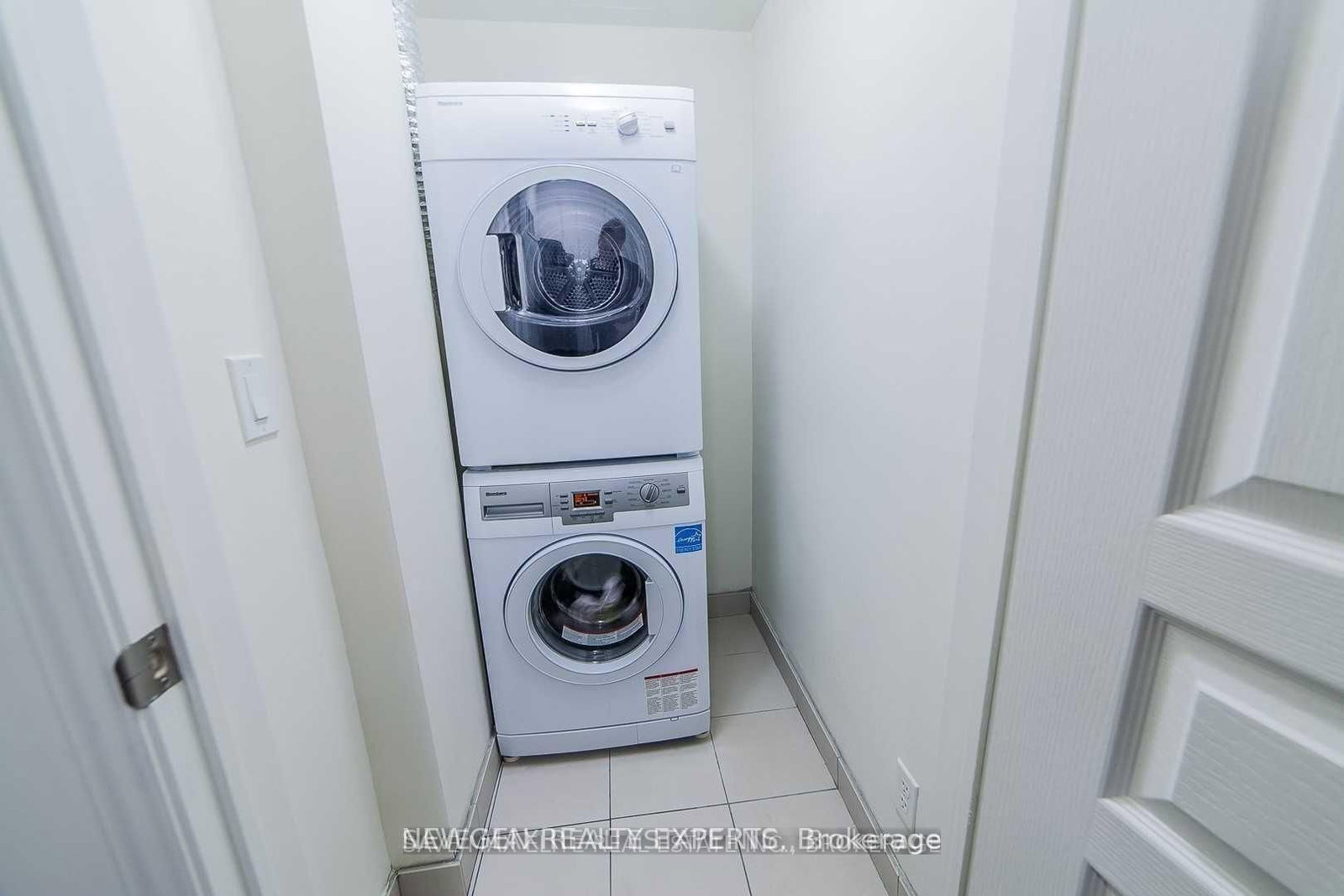 120 Longbranch Avenue, Unit 8 - Photo 12