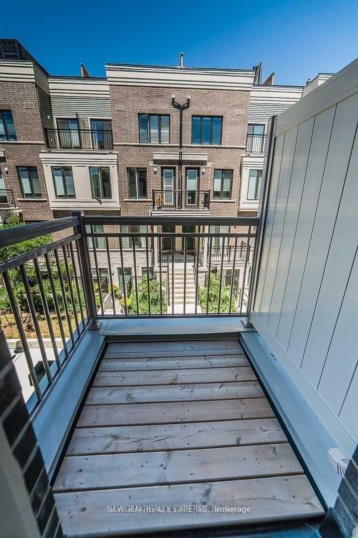 120 Longbranch Avenue, Unit 8 - Photo 9