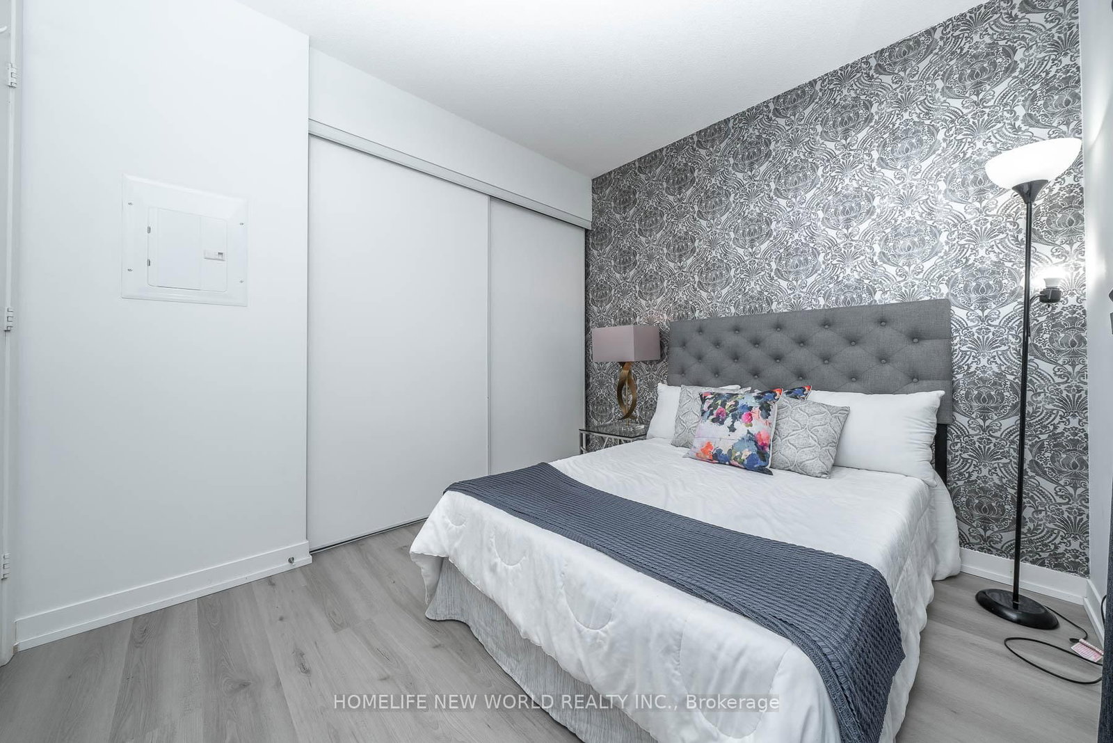 Condo for sale at 1722-165 Legion Road, Toronto, Ontario, M8Y 0B3 - Mimico - MLS: W12988494