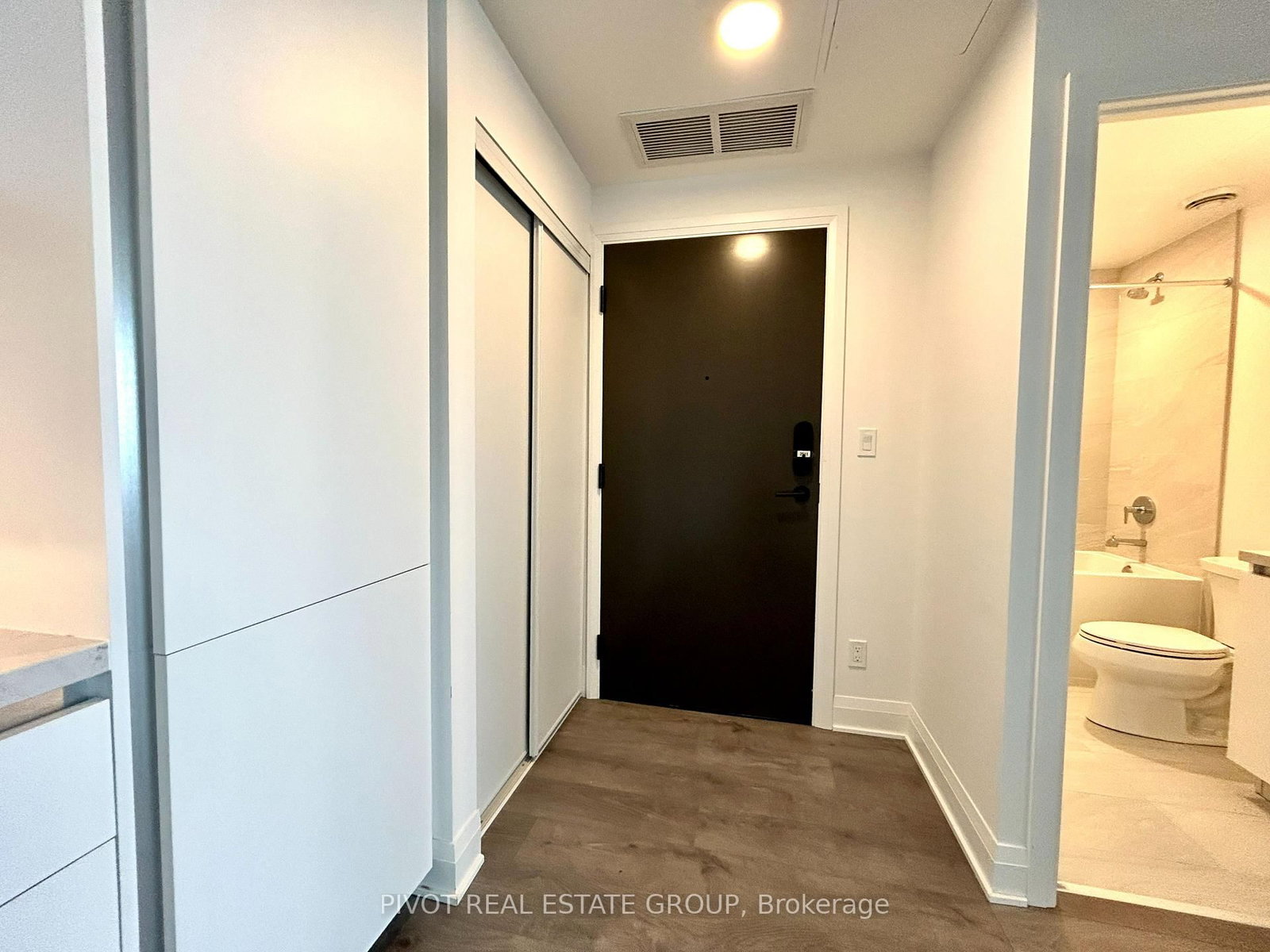 2 Erskine Road, Unit 2511 - Photo 7