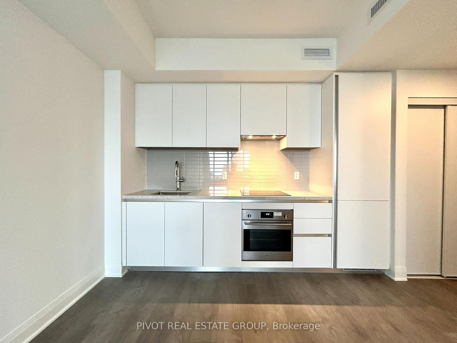 2 Erskine Road, Unit 2511 - Photo 8