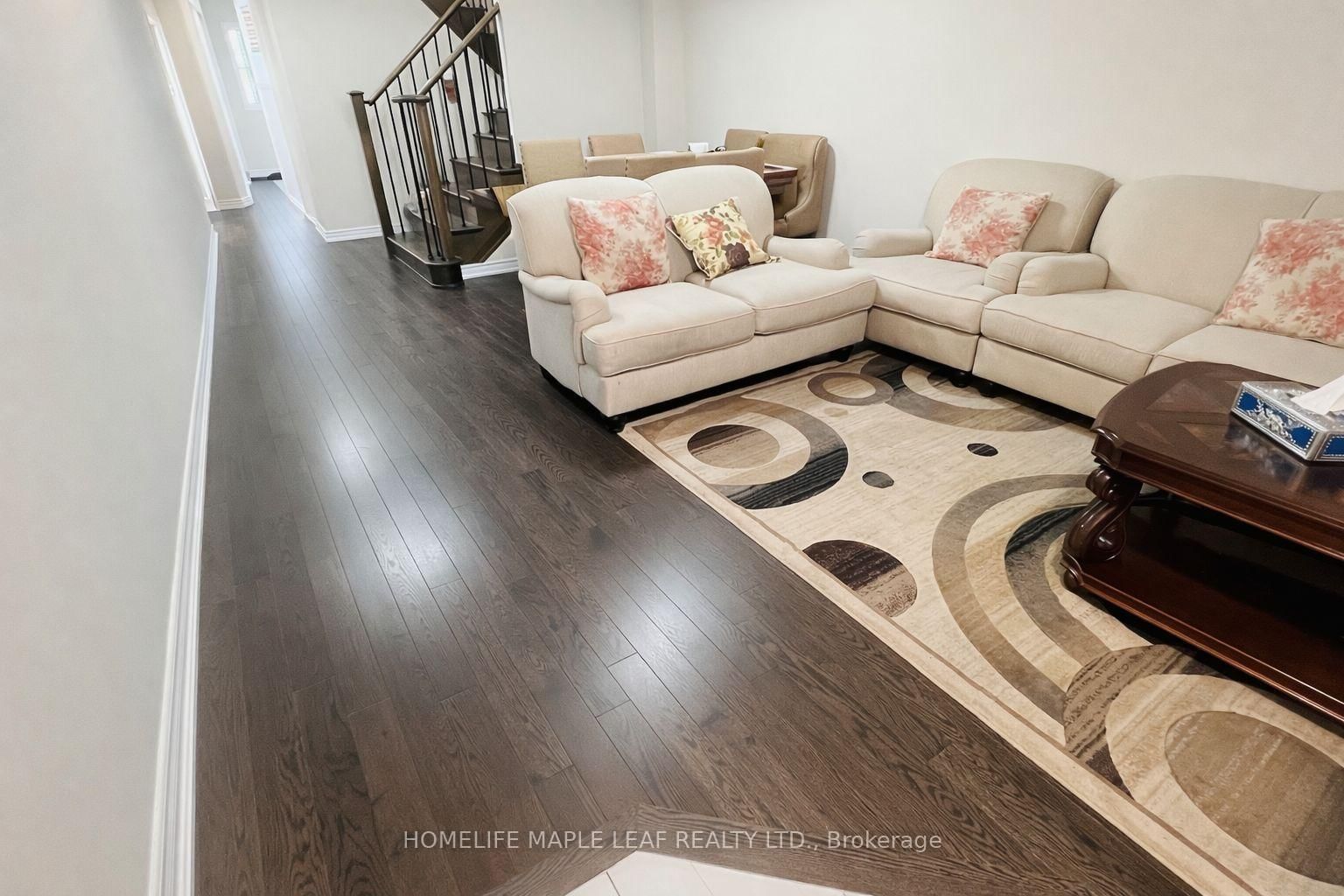 67 Folgate Crescent - Photo 4