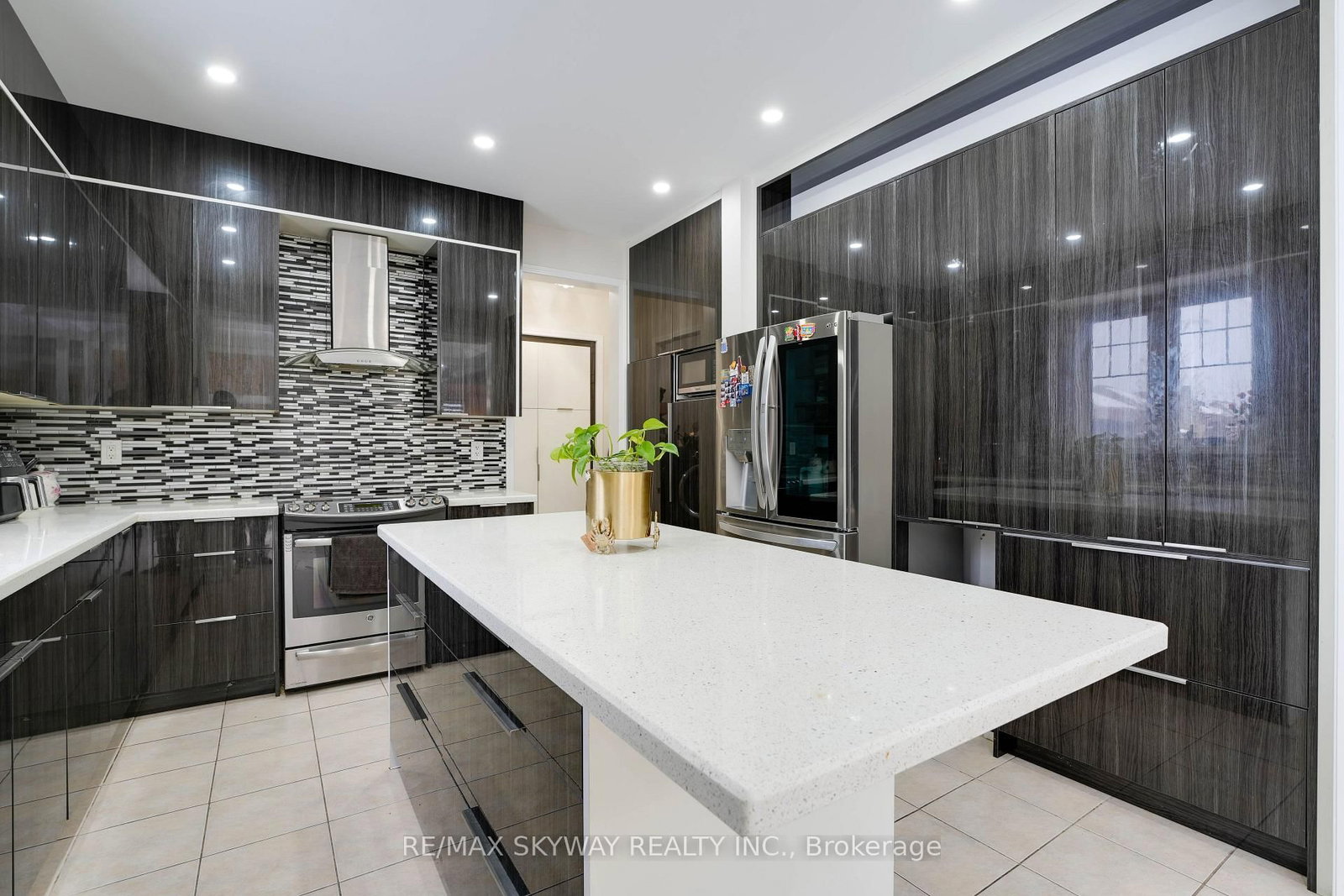 67 Veterans Drive - Photo 13