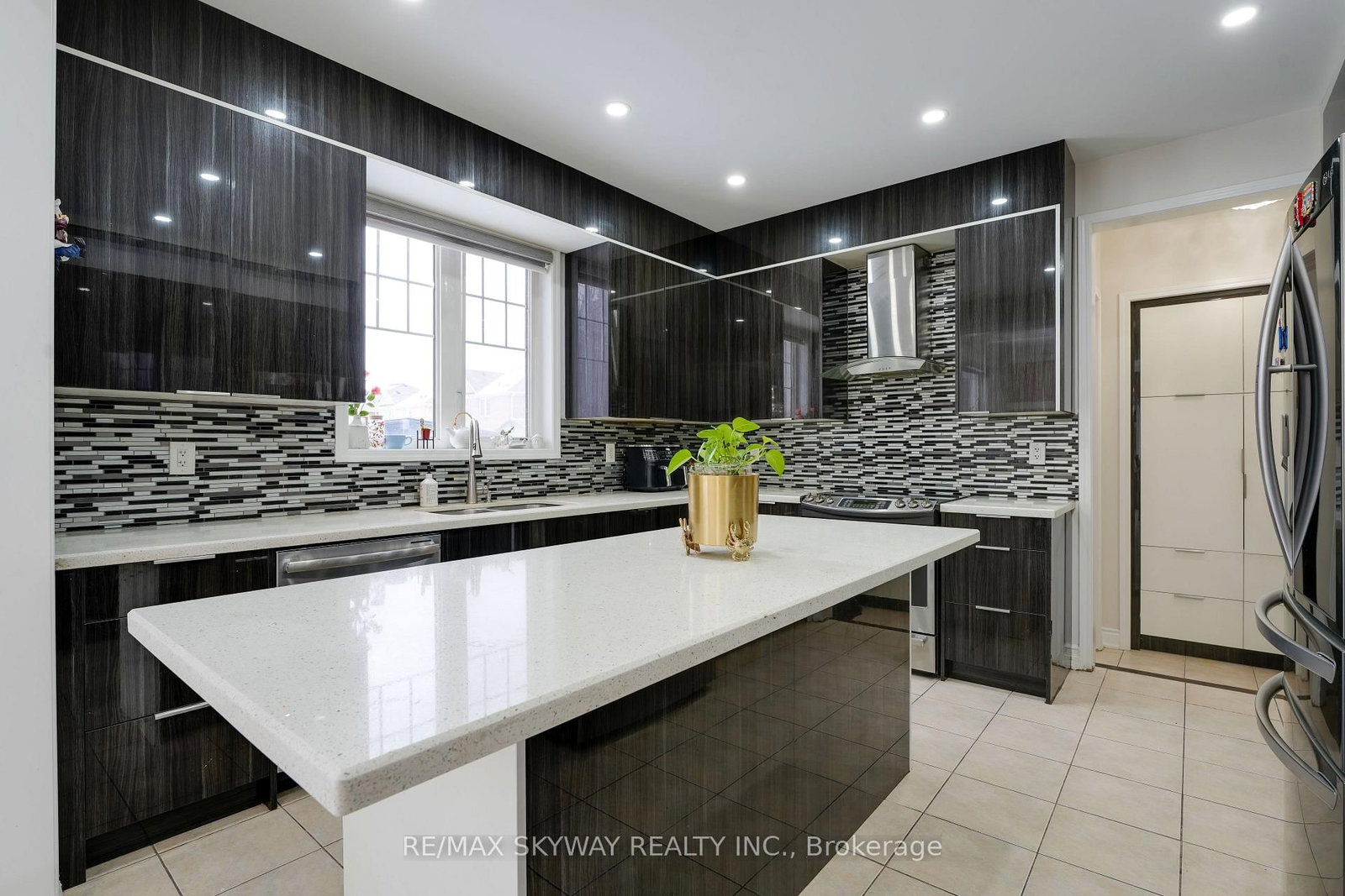 67 Veterans Drive - Photo 14