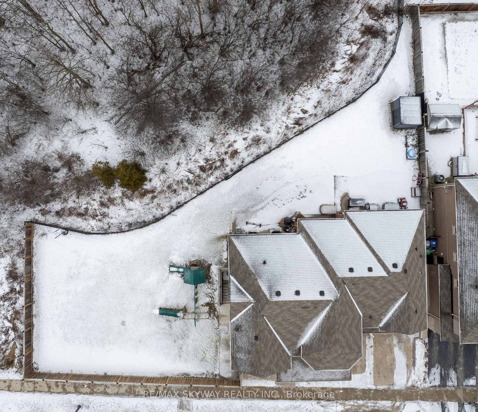 67 Veterans Drive - Photo 3