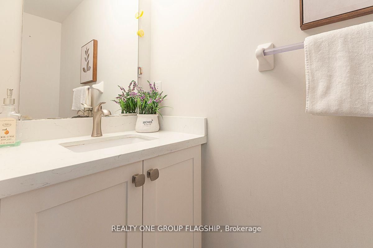 2435 Greenwich Drive, Unit 22 - Photo 11