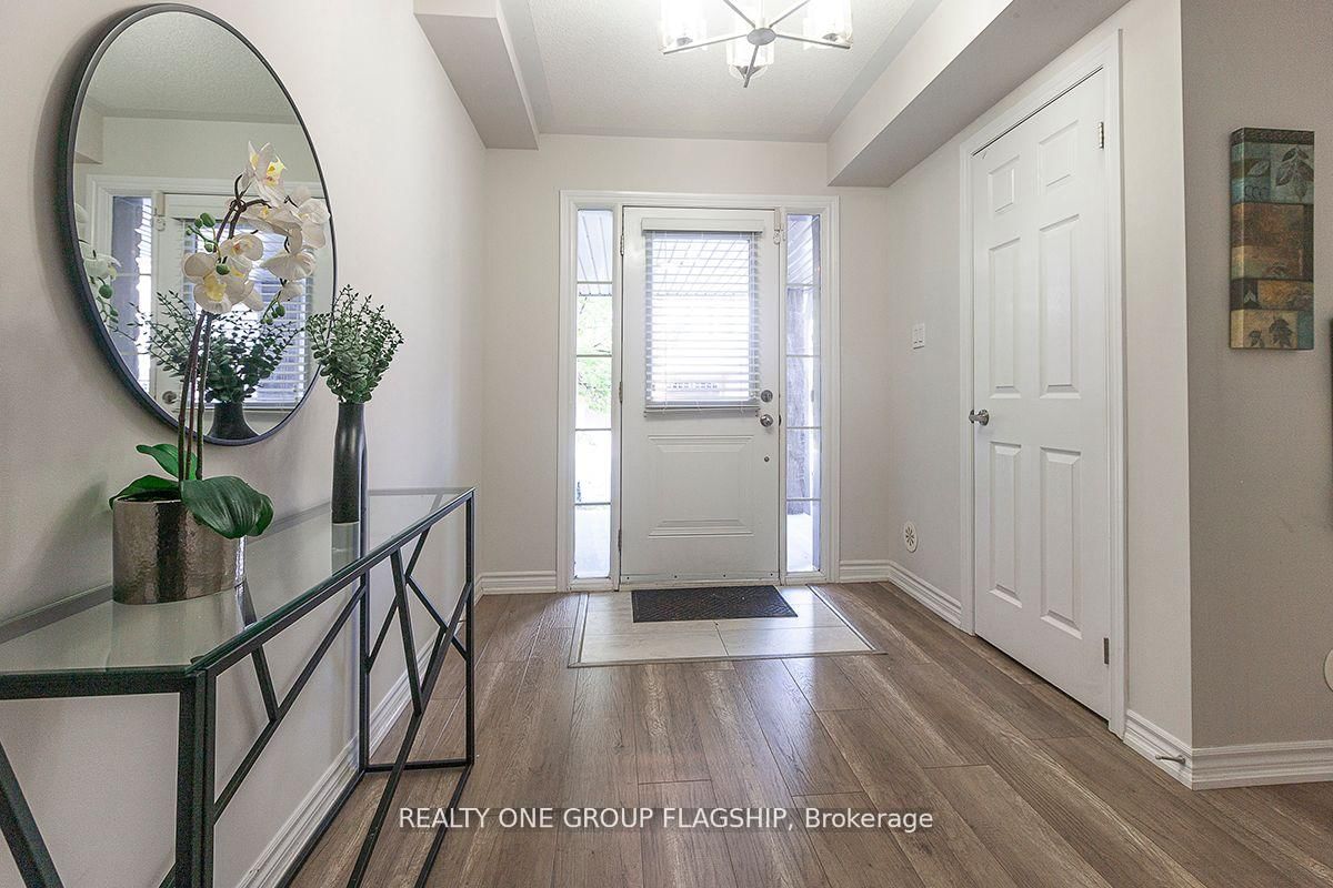 2435 Greenwich Drive, Unit 22 - Photo 2