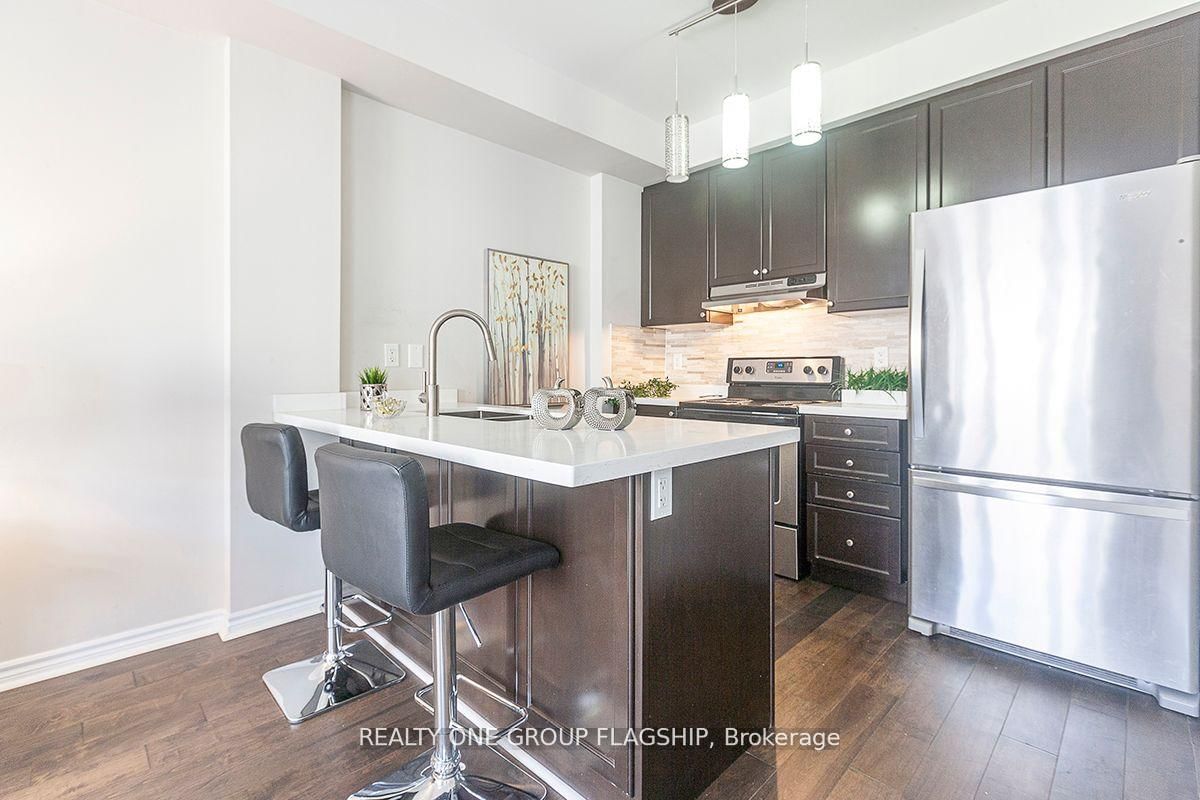 2435 Greenwich Drive, Unit 22 - Photo 4