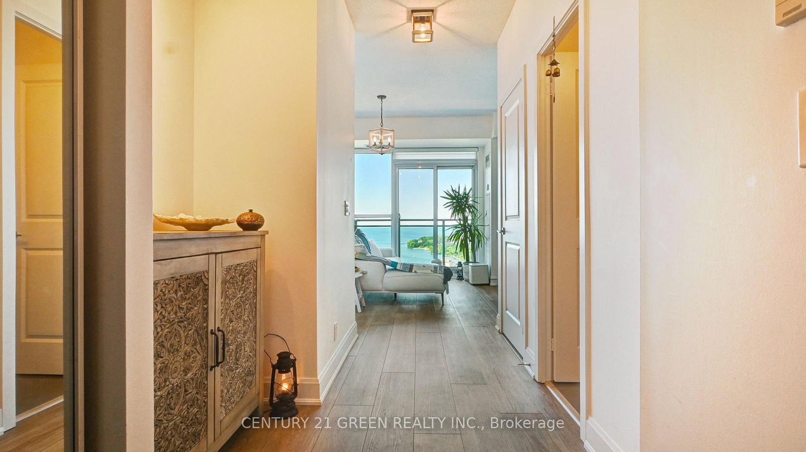 33 Shore Breeze Drive, Unit 2811 - Photo 7