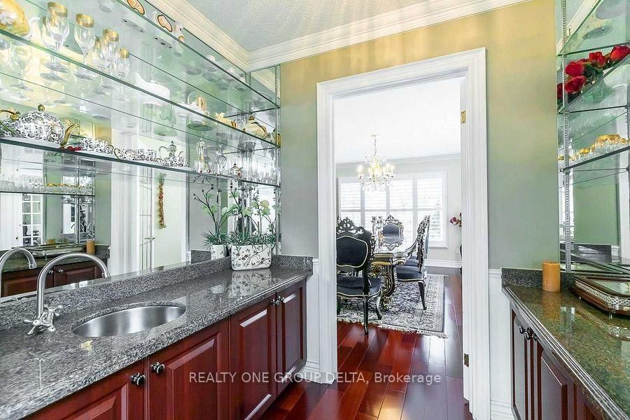 1918 Royal Credit Boulevard - Photo 13