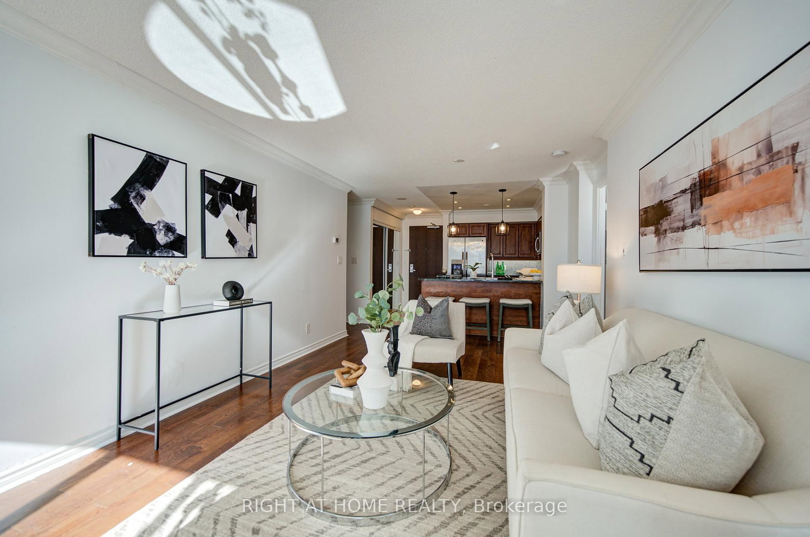 335 Rathburn Road W, Unit 211 - Photo 14